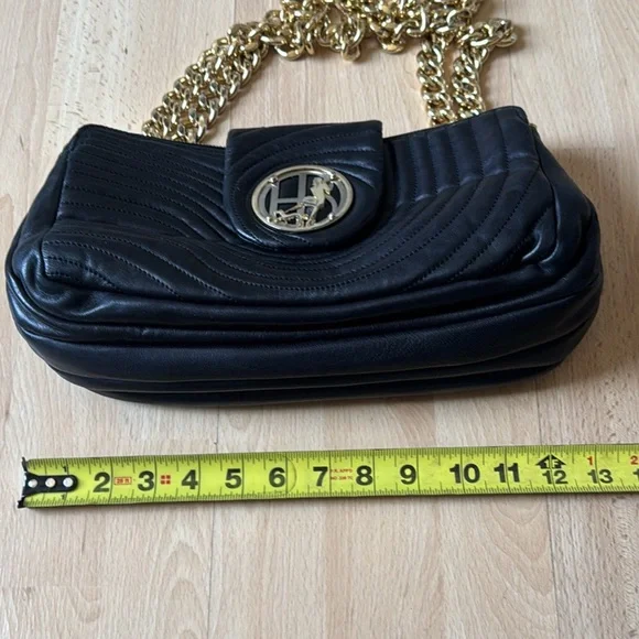 Henri Bendel Black Quilted Purse with Heavy Gold Chain - Picture 9 of 10